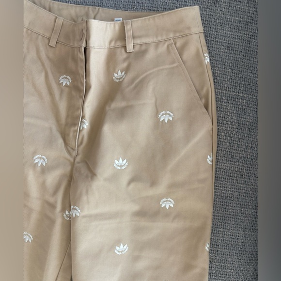 Adidas Beige Logo Chino Pants Size 6 Brand New - Picture 8 of 15